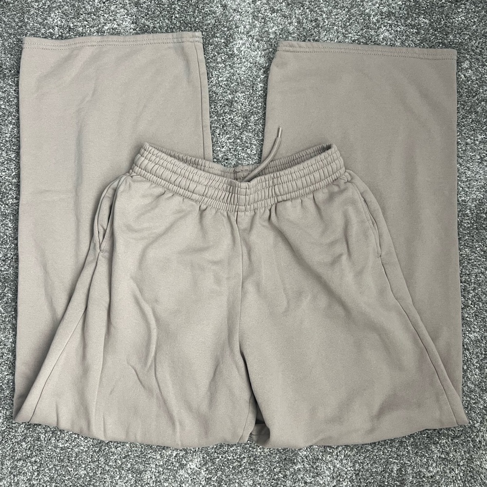 H&M Women’s Taupe Sweatpants